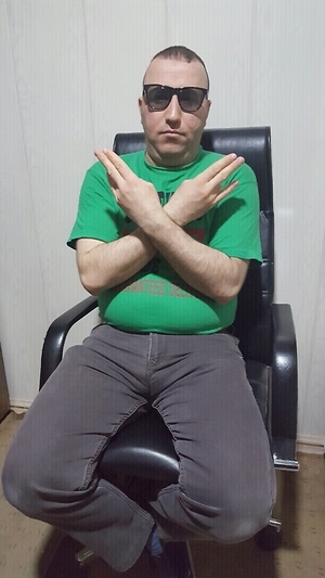 Eric C NPJ_UAM1F6VVdgshRhEeaU7q9QBWX6x8KfbSWrKC2iXeUc2UPQ3DP03U0qaLobnw